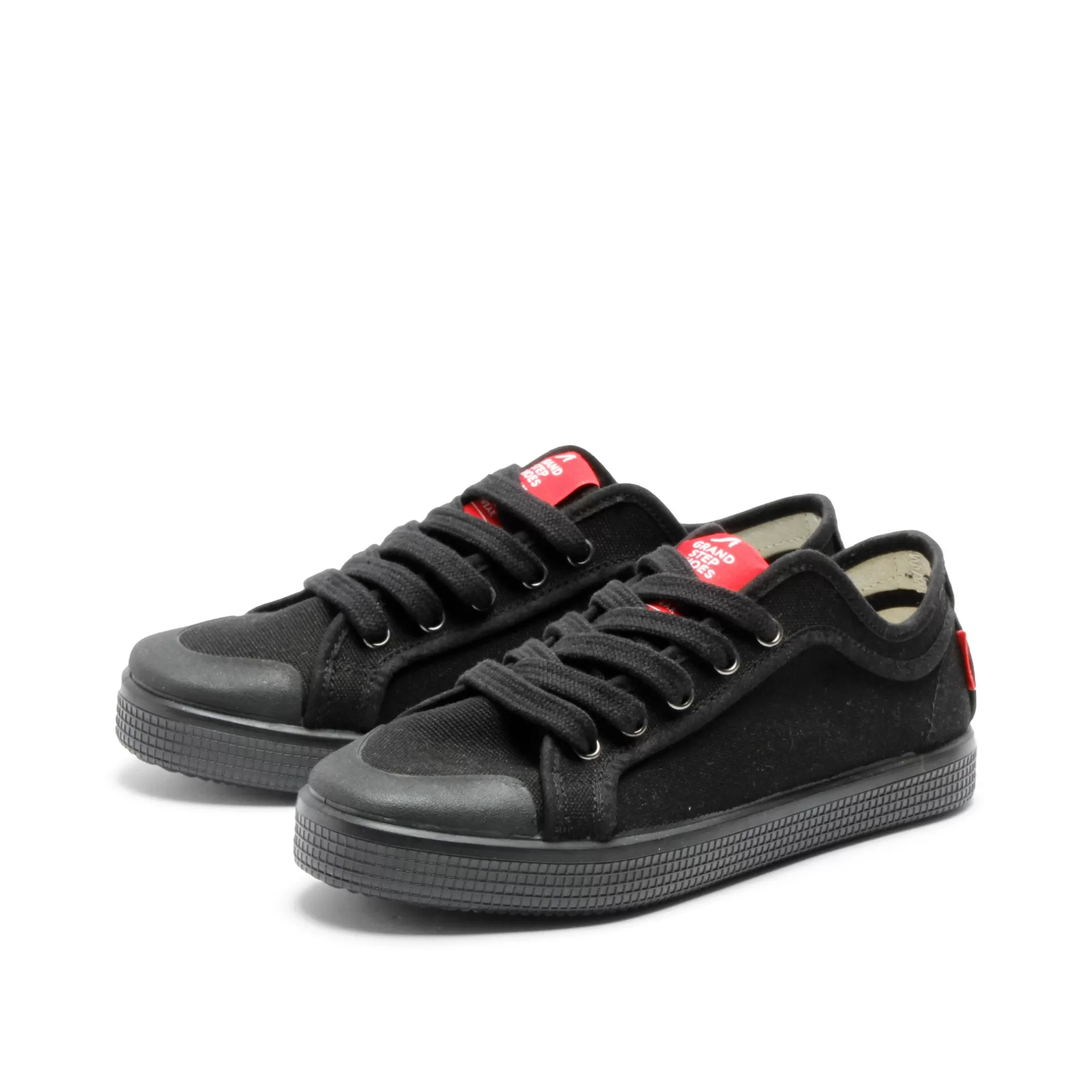 Sneakers*Grand Step Aari All Black Sneaker