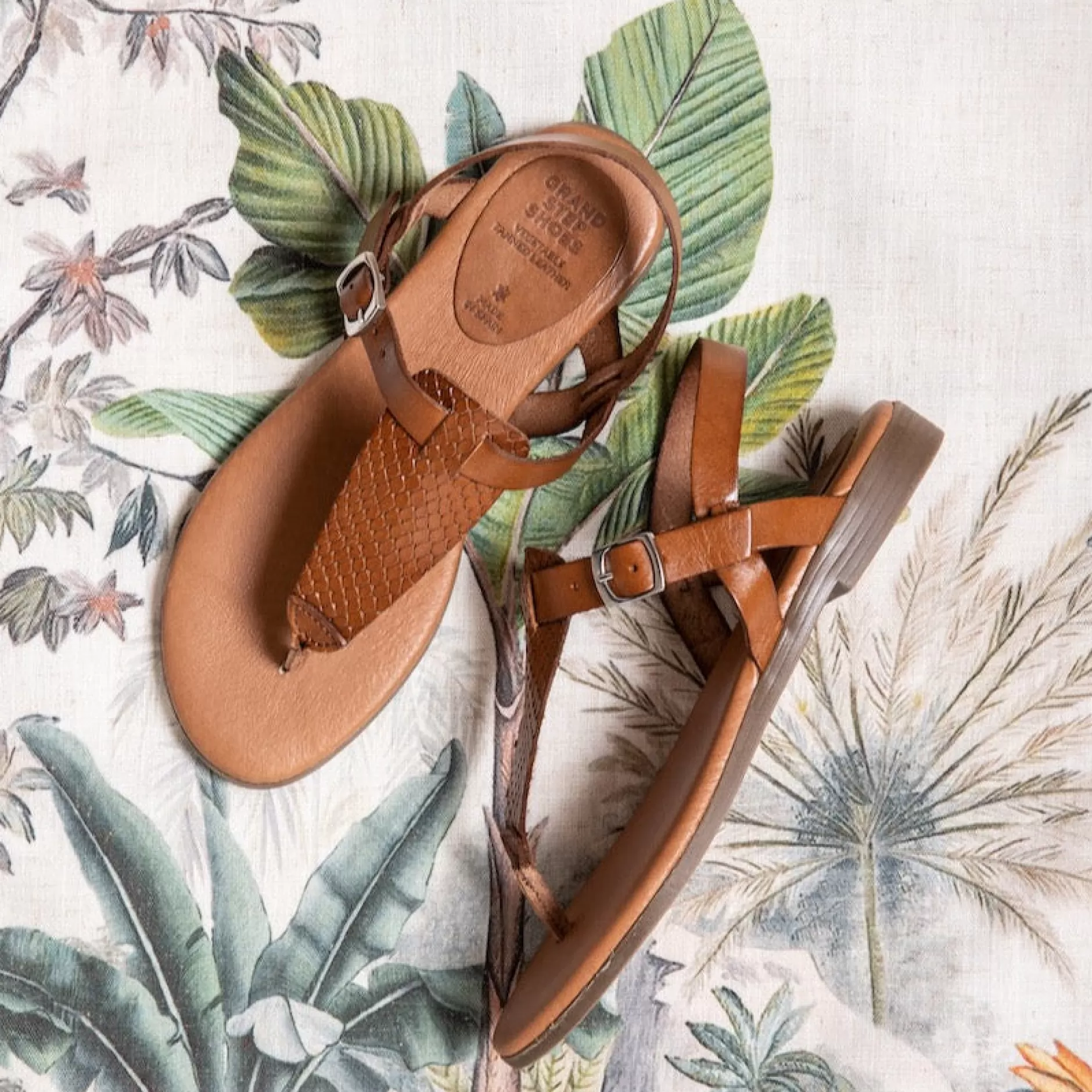 Shoes*Grand Step Flora Leather Sandal Snake Whisky