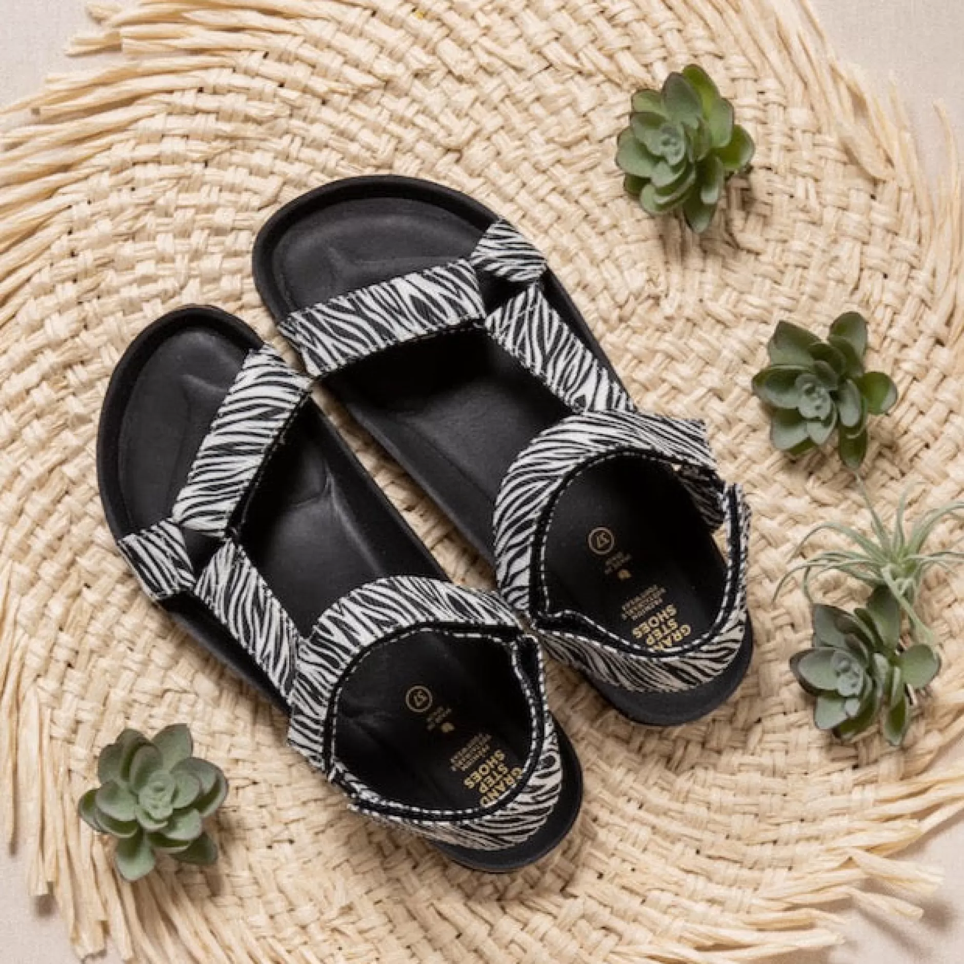 Shoes*Grand Step Leo Sandal Zebra