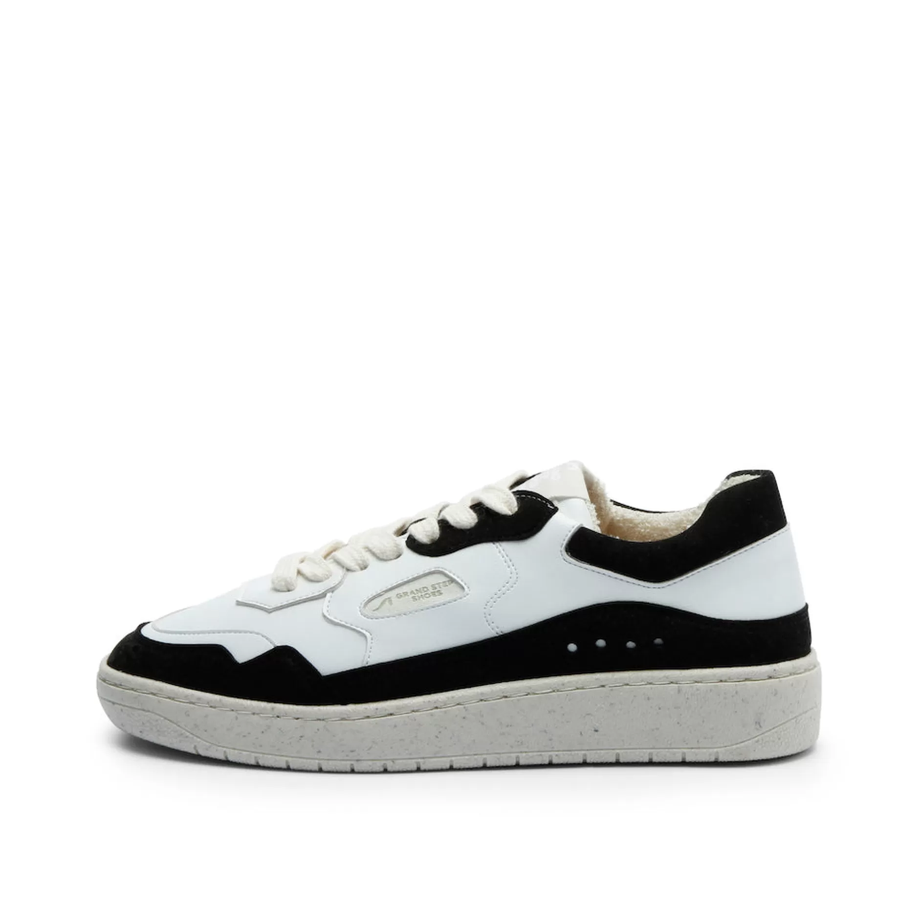 Sneakers*Grand Step Level Black White Apple Sneaker