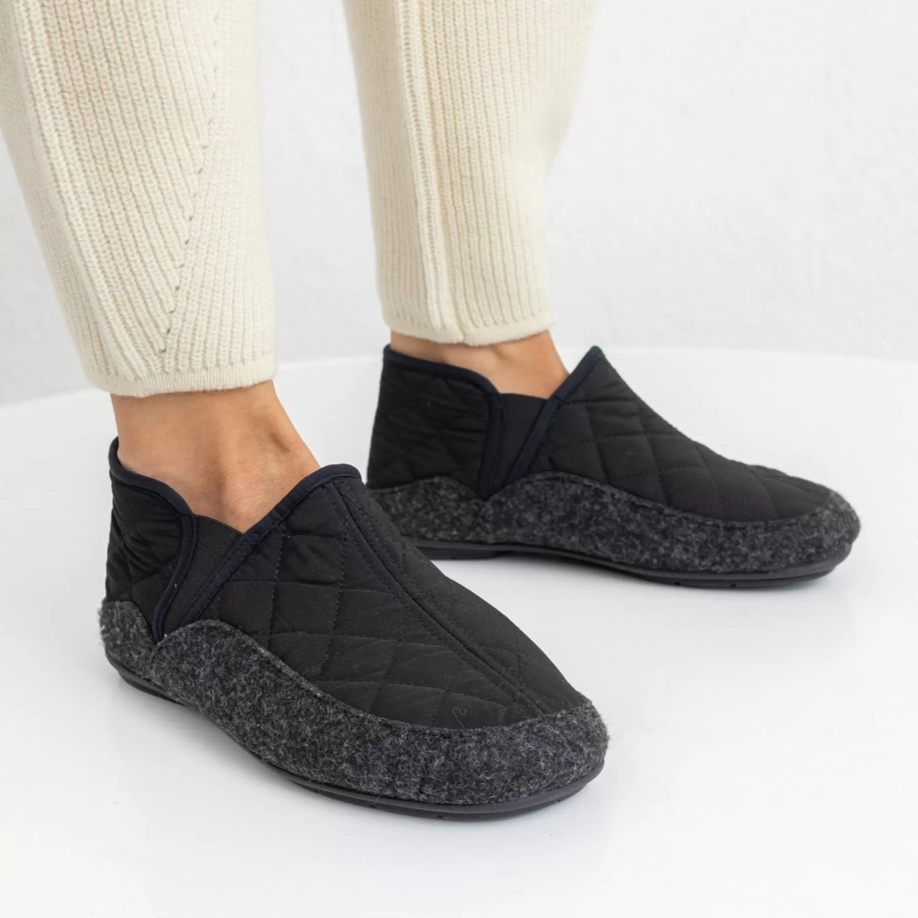 Slippers*Grand Step Paddy Homeslipper Black