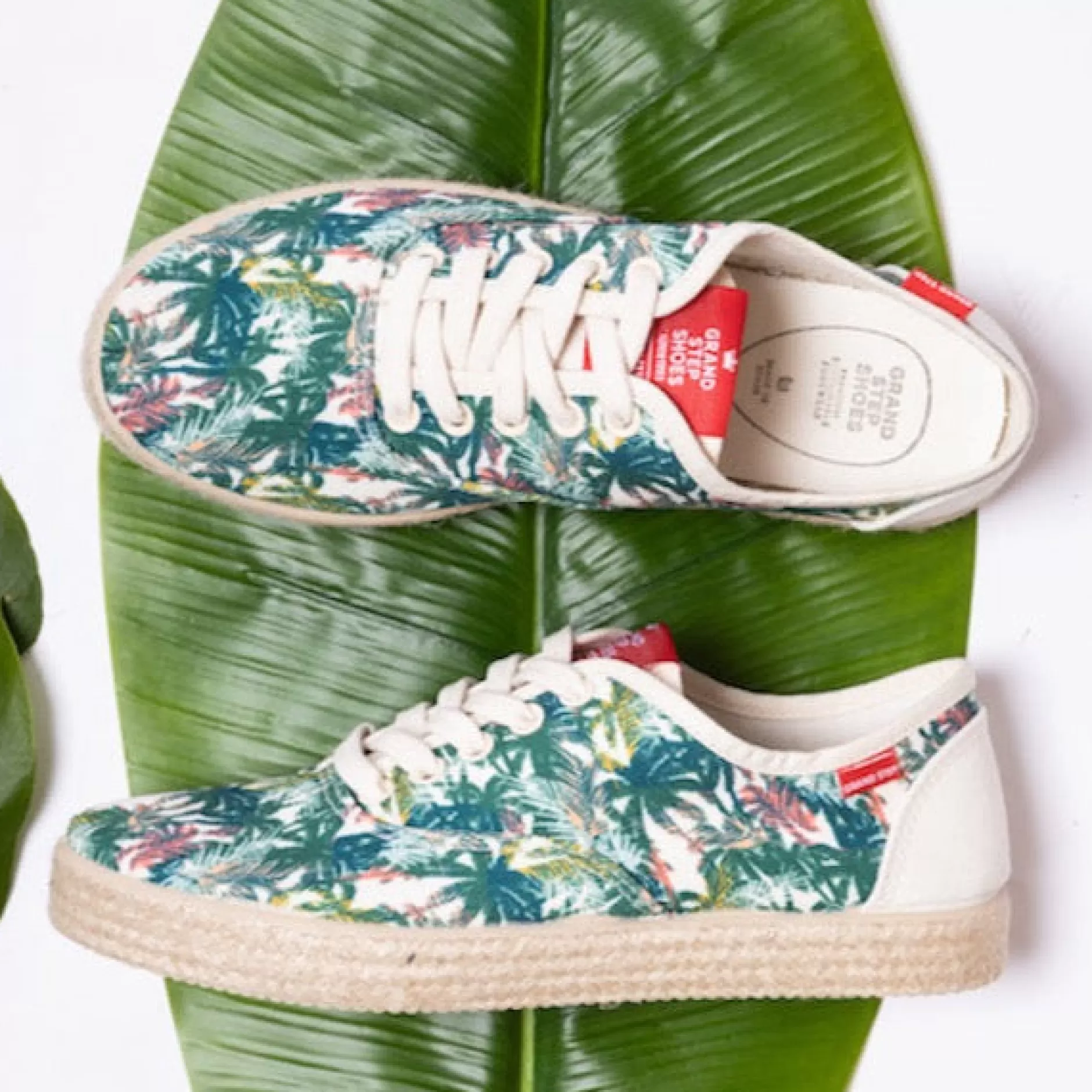 Sneakers*Grand Step Sasha Recycled Sneaker Palms