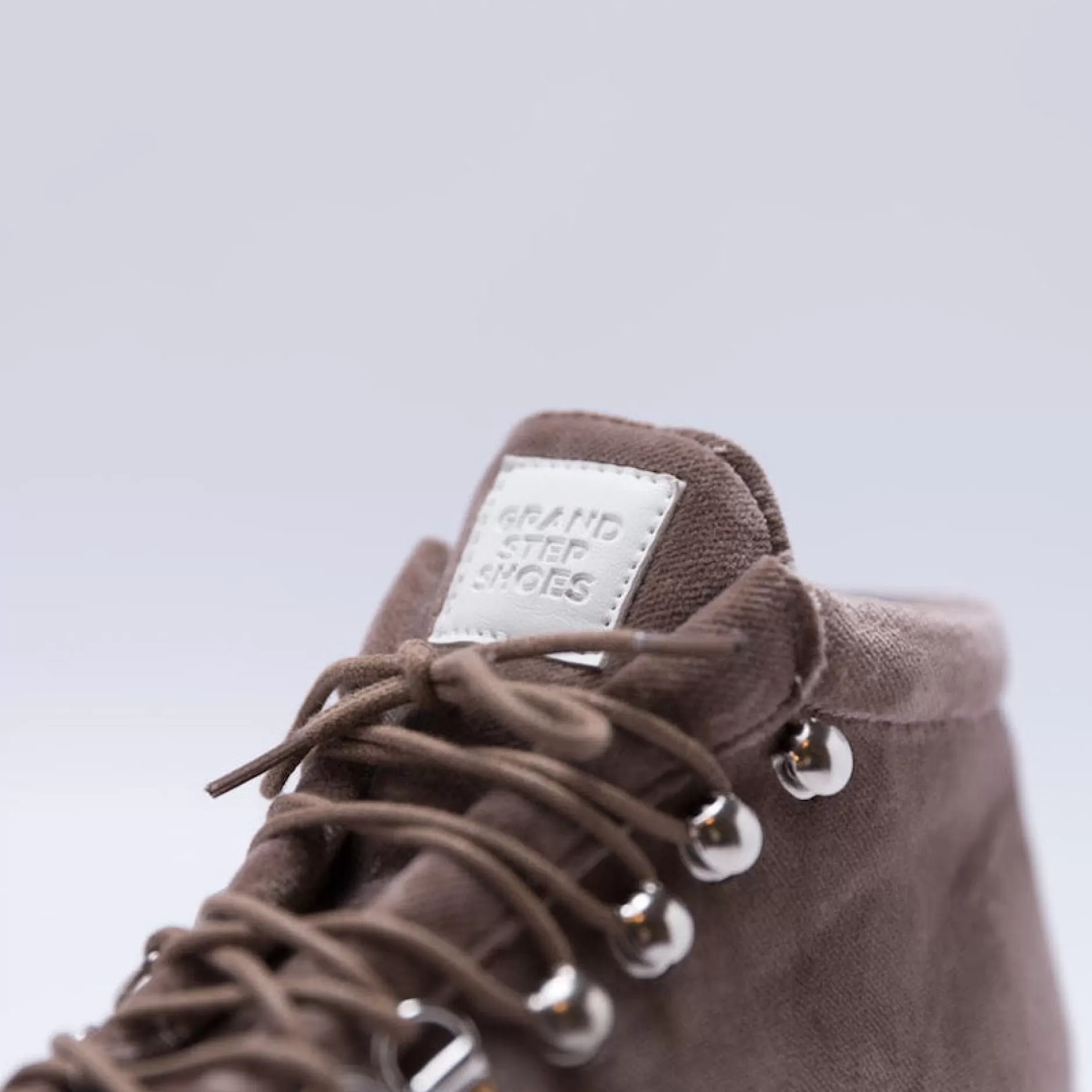 Sneakers*Grand Step Smilla Velvet Taupe Sneaker